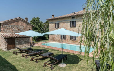 Cascina Arcangelo: Huis, Woongebied, Architectuur, Huis, Landgoed, Zwembad, Verblijf, Buitenmeubels, Boerderij, Hacienda