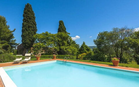 Podere Contignano: Tuin, Zwembad, Hacienda, Landgoed, Landscaping, Eco Hotel, Villa, Boerderij, Evergreen