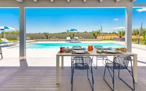Villa Marzamemi: Meubilair, Buitenmeubels, Stoel, Tafel, Keuken En Eettafel, Buitentafel, Restaurant, Toevlucht, Patio, Zwembad