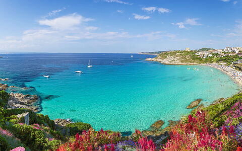 Cristal Blu Apartments In Santa Teresa Gallura: Blauw, Water, Zwemwater, Kust, Strand, Kust En Oceanic Landvormen, Zee, Zomer, Horizon, Kust