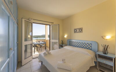 Appartamento Delfino: Appartement, Slaapkamer, Bedding, Bed Frame, Bed, Laken, Hotel, Toevlucht