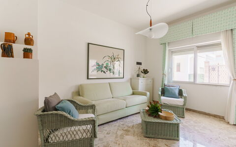 La Maison De Rosetta: Meubilair, Interieur Ontwerp, Flooring, Muur, Verdieping, Bankstel, Plafond, Kamer, Hout, Woonkamer