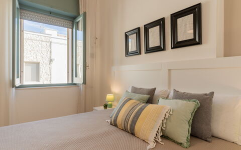 Casa Olimpo: Interieur Ontwerp, Muur, Hout, Slaapkamer, Meubilair, Flooring, Bed, Verdieping, Kamer, Plafond