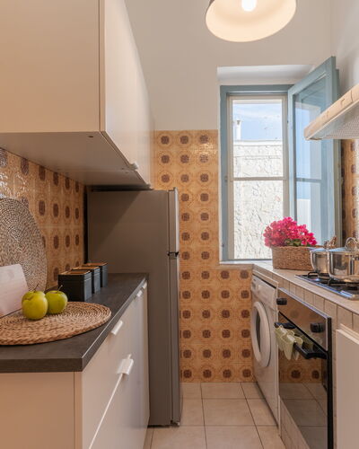 Casa Olimpo: Keuken, Interieur Ontwerp, Toestel Van De Keuken, Countertop, Major Appliance, Flooring, Verdieping, Plafond, Loodgieterswerkinrichting, Fornuis