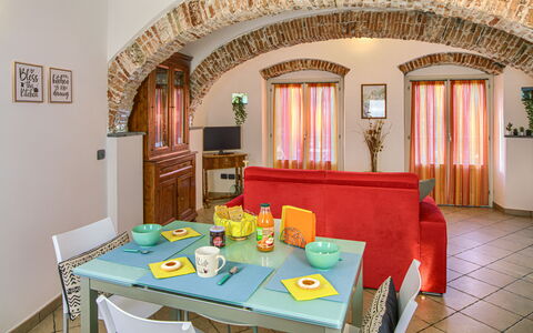 Ca Du Checcu: Meubilair, Interieur Ontwerp, Flooring, Huis, Plafond, Verdieping, Tafel, Kamer, Appartement, Woonkamer