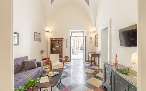 Dimora Storica: Flooring, Muur, Interieur Ontwerp, Verdieping, Plafond, Kamer, Gieten, Fotolijst, Woonkamer