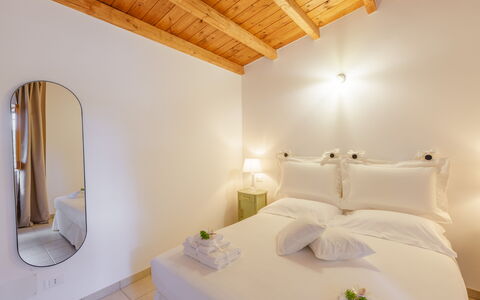 Trullo Quattro Carrini: Toevlucht, Hotel, Zwembad, Eco Hotel, Boutique Hotel, Kamerplant, Villa, Penthouse