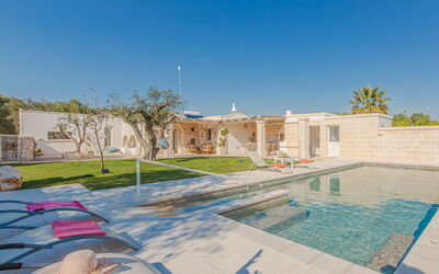 Lamia Del Vespro: Woongebied, Zwembad, Landgoed, Landscaping, Villa, Toevlucht, Hacienda, Hotel