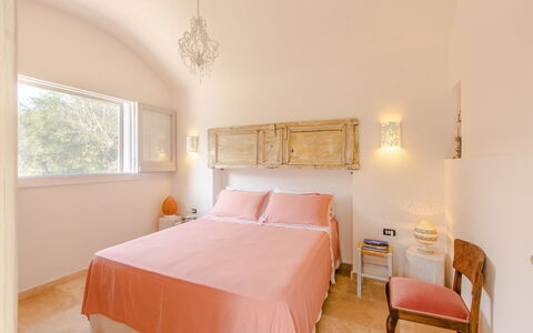 Trullo Della Quercia: Interieur Ontwerp, Meubilair, Muur, Slaapkamer, Flooring, Verdieping, Bed, Plafond, Kamer, Hout