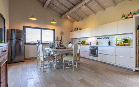 Villa Flaminia: Meubilair, Interieur Ontwerp, Flooring, Keuken, Countertop, Hout, Plafond, Verdieping, Cabinetry, Kamer