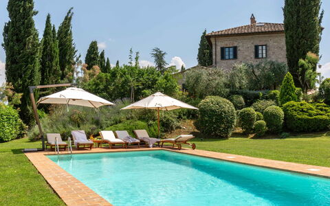 Podere i Poggi: Zwembad, Tuin, Landgoed, Toevlucht, Landscaping, Villa, Hacienda, Binnenplaats, Eco Hotel, Boerderij