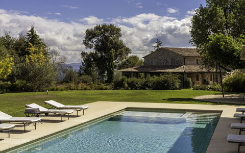 Podere Bella Vista: Zwembad, Landgoed, Tuin, Toevlucht, Buitenmeubels, Boerderij, Landscaping, Villa, Hacienda, Backyard