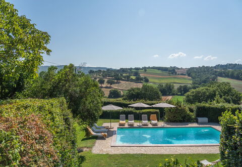 La Piccola Oasi: Zwembad, Toevlucht, Tuin, Landgoed, Landscaping, Eco Hotel, Ligstoel, Buitenmeubels, Villa, Backyard