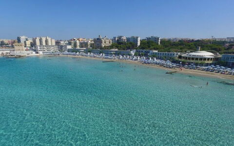 Gallipoli Apartment Ac, Seaside: Blauw, Watervoorraden, Water, Zwemwater, Horizon, Zee, Waterweg, Kust En Oceanic Landvormen, Strand