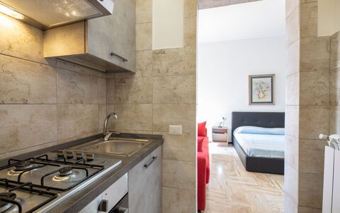 Gallipoli Apartment Ac, Seaside: Flooring, Interieur Ontwerp, Verdieping, Meubilair, Plafond, Kamer, Huis, Appartement, Keuken, Cabinetry