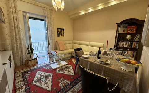 Sto Bene Qua: Meubilair, Interieur Ontwerp, Flooring, Verdieping, Hout, Kamer, Plafond, Tafel, Bankstel, Woonkamer