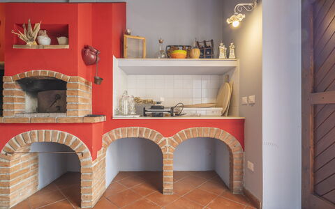Casa Michela Casalguidi, Garden, Wifi: Muur, Interieur Ontwerp, Flooring, Verdieping, Plafond, Meubilair, Kamer, Tegel, Steen, Keuken