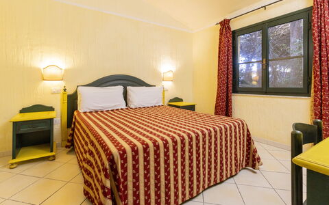 Nature & Country Resort Near The sea: Interieur Ontwerp, Meubilair, Toevlucht, Zwembad, Hotel, Stoel, Bed Frame, Slaapkamer, Bed, Boutique Hotel