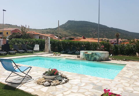 Residenza Agnese Sardegna: Zwembad, Toevlucht, Buitenmeubels, Vrije Tijd, Flagstone, Waterpartij, Eco Hotel, Paraplu, Schaduw, Hacienda