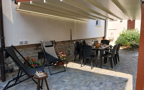 Irene: Luifel, Schaduw, Bloempot, Outdoor Structuur, Beits, Kamerplant, Patio, Ontwerp, Hardwood, Buitenmeubels