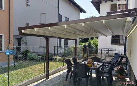 Irene: Luifel, Schaduw, Outdoor Structuur, Pergola, Canopy, Patio, Straal, Bloempot, Binnenplaats, Werf