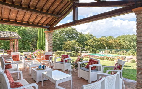 Dimora Di Castroncello: Toevlucht, Meubilair, Landgoed, Stoel, Tuin, Buitenmeubels, Eco Hotel, Patio, Hacienda, Landscaping