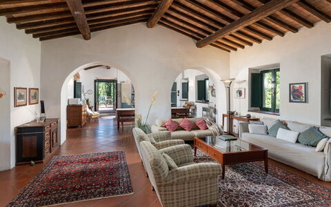 Casale del Timignano, Private Villa with Huge Gard: Meubilair, Huis, Interieur Ontwerp, Flooring, Stoel, Plafond, Kamer, Woonkamer, Kamerplant