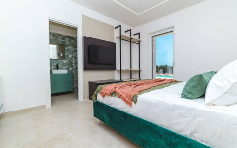 Villa Donnosanto a 5 Minuti Da Spiaggia. Ostuni 10: Interieur Ontwerp, Flooring, Verdieping, Muur, Meubilair, Hout, Plafond, Slaapkamer, Bed, Kamer