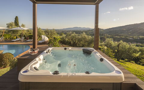 Villa Alessia Luxury: Bad, Loodgieterswerkinrichting, Zwembad, Vrije Tijd, Toevlucht, Jacuzzi, Eco Hotel, Kamerplant, Ontwerp