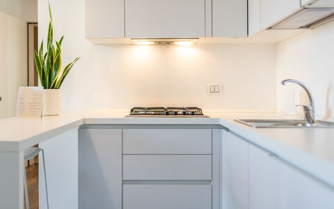 Santo Stefano Raro Rooms Collection: Keuken, Countertop, Toestel Van De Keuken, Interieur Ontwerp, Cabinetry, Major Appliance, Fornuis, Flooring, Huishoudapparatuur, Plafond