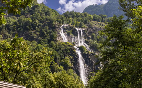 Marconi: Waterval, Bergachtig Landvormen, Natuur, Zwemwater, Berg, Natuurlijke Omgeving, Natuurlijk Landschap, Vegetation, Hoogland, Landschap