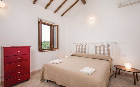 Casa Rosmarino, Ac, Wifi, Narni: Muur, Slaapkamer, Hout, Bed, Verdieping, Interieur Ontwerp, Laken, Huis, Bedding, Flooring