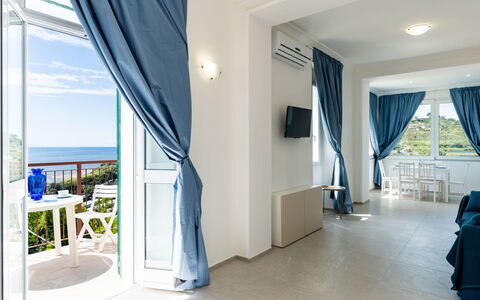 Sanremo 717: Meubilair, Stoel, Tafel, Buitenmeubels, Buitentafel, Veranda, Keuken En Eettafel, Balkon, Dek, Schaduw