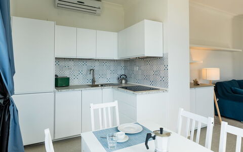 Sanremo 717: Meubilair, Stoel, Tafel, Buitenmeubels, Buitentafel, Veranda, Keuken En Eettafel, Balkon, Dek, Schaduw