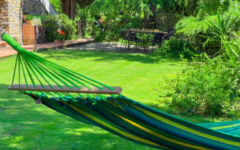 Casa Delle Chicche - Imperia: Groen, Tuin, Gazon, Park, Schommel