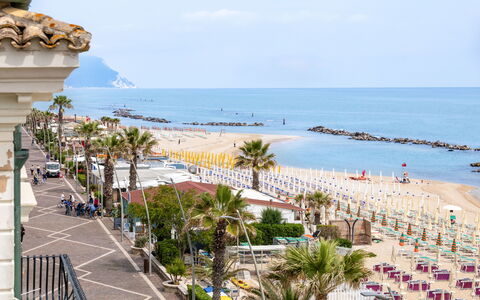 La Terrazza Sul Conero: Kust, Zee, Strand, Kust En Oceanic Landvormen, Oceaan, Vakantie, Kust, Tropen, Caribbean