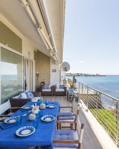 The Waves: Appartement, Schaduw, Hotel, Zwembad, Balkon