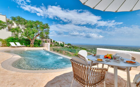 Villa Augusta Vista Mare: Wolk, Toevlucht, Buitenmeubels, Zwembad, Kust, Landscaping, Stoel, Oceaan, Badplaats, Balkon