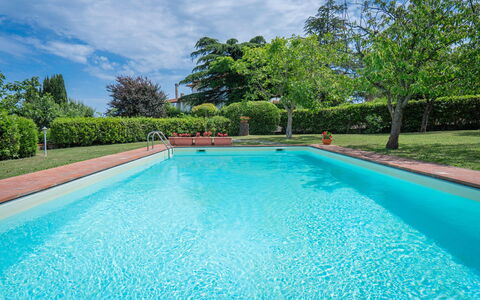 Il Campino, Pool, Montaione: Blauw, Zwembad, Samengesteld Materiaal, Toevlucht, Waterpartij, Vrije Tijd, Eco Hotel, Schaduw, Hacienda, Recreatiecentrum