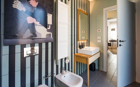 Il Monumento: Interieur Ontwerp, Flooring, Loodgieterswerkinrichting, Verdieping, Loodgieter, Kraan, Appartement, Wastafel, Wastafel In De Badkamer, Badkamer