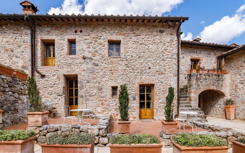 Relais la Costa: Muur, Steen, Stenen Muur, Bloempot, Metselwerk, Cobblestone, Tuin, Binnenplaats, Flagstone, Ontwerp