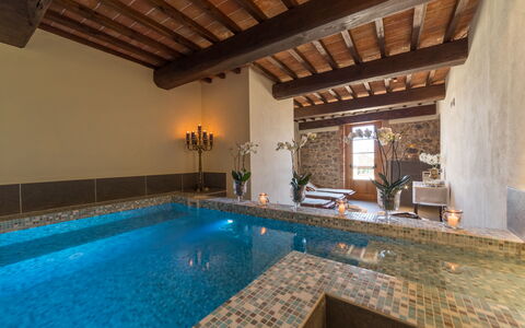 Relais la Costa: Flooring, Interieur Ontwerp, Architectuur, Verdieping, Verlichting, Meubilair, Zwembad, Toevlucht, Plafond, Hotel