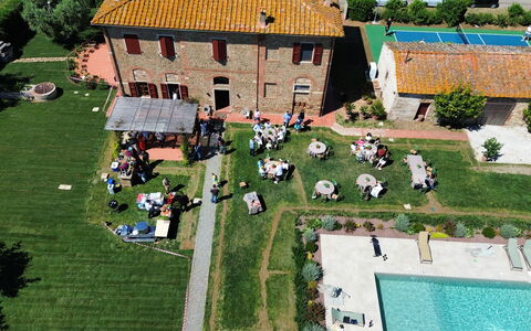 Villa Leone Reale - with a Private Pickleball Cour: Landgoed, Gazon, Zwembad, Werf, Hacienda, Villa