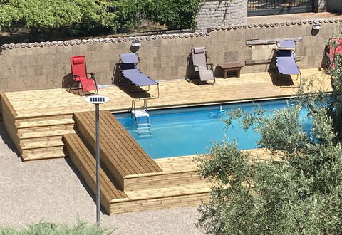 Villa Ginevra: Zwembad, Hout, Buitenmeubels, Samengesteld Materiaal, Ligstoel, Vrije Tijd, Schaduw, Tuin, Toevlucht, Beits