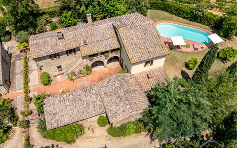 Casa La Cedrina, Pool, Lornano: Huis, Architectuur, Huis, Boerderij, Landgoed, Verblijf, Hacienda, Villa, Tuin, Herenhuis