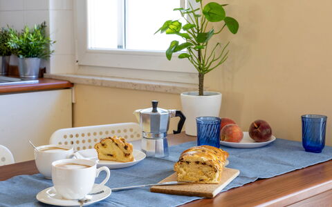 Sweet Conero: Tableware, Voedsel, Serveware, Kop, Koffiekop, Drinkware, Meubilair, Dishware, Ingrediënt