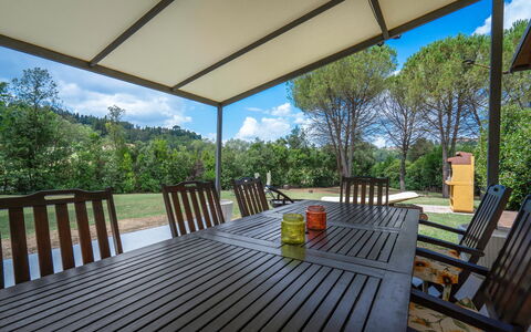 Casale La Canigiana, House, Pool, San Miniato: Meubilair, Buitenmeubels, Buitentafel, Tafel, Schaduw, Stoel, Outdoor Structuur, Keuken En Eettafel, Veranda, Patio