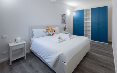 Aselli Home: Interieur Ontwerp, Meubilair, Slaapkamer, Bed, Verdieping, Flooring, Hout, Laken, Bedding, Kamer