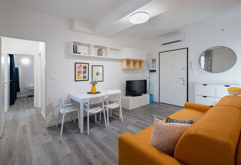 Aselli Home: Interieur Ontwerp, Flooring, Meubilair, Verdieping, Hout, Plafond, Kamer, Appartement, Bankstel, Woonkamer