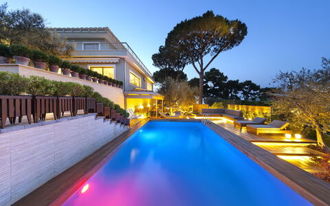 Villantonella: Zwembad, Toevlucht, Eco Hotel, Landgoed, Villa, Herenhuis, Hacienda, Hotel, Landschap Verlichting, Thermae